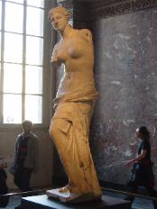 Venus de Milo, closer